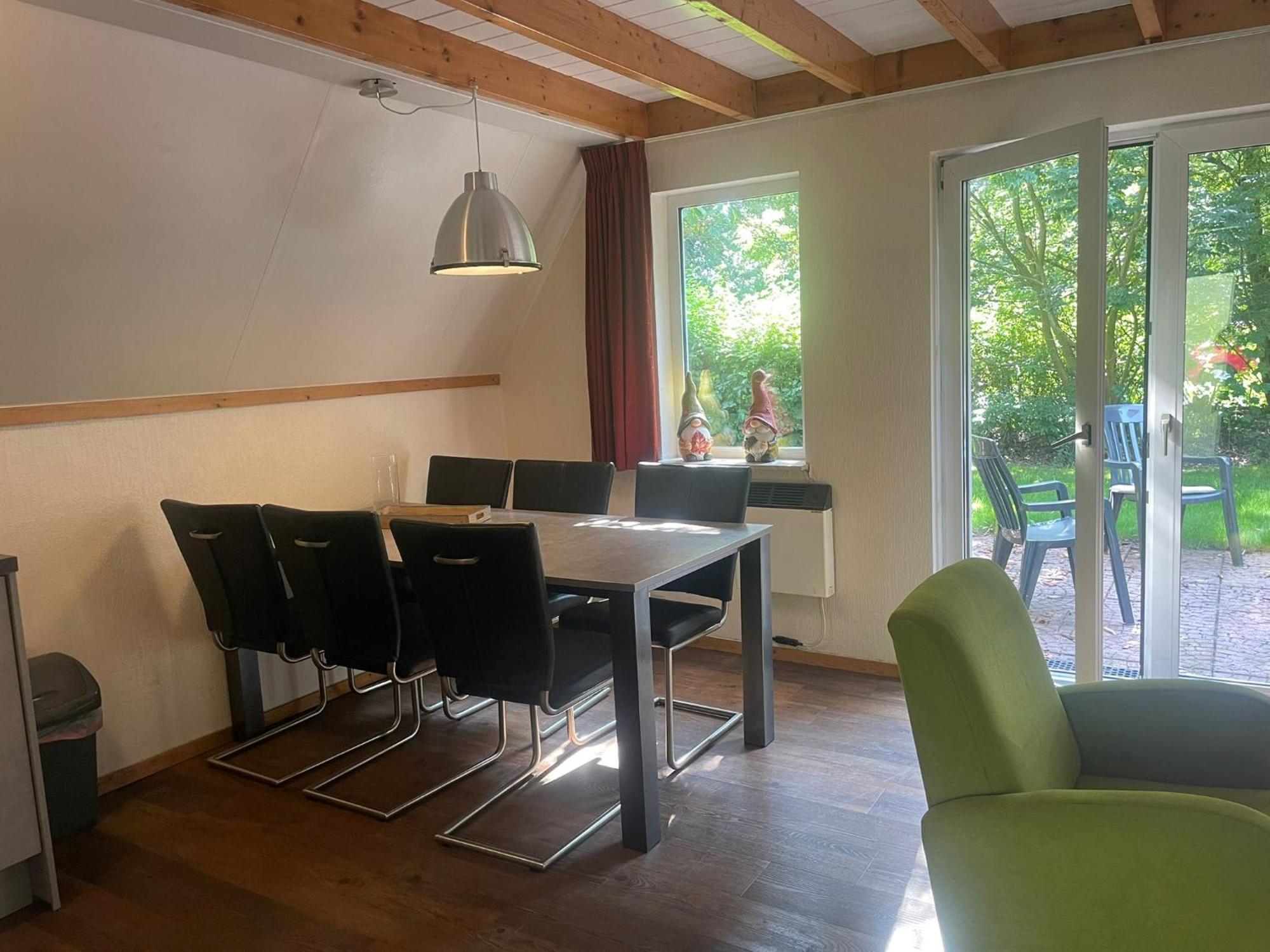 Het Familie Boshuisje - Vakantiewoning Op Prachtig Park Met Veel Faciliteiten Inc Ligbad Gramsbergen Extérieur photo