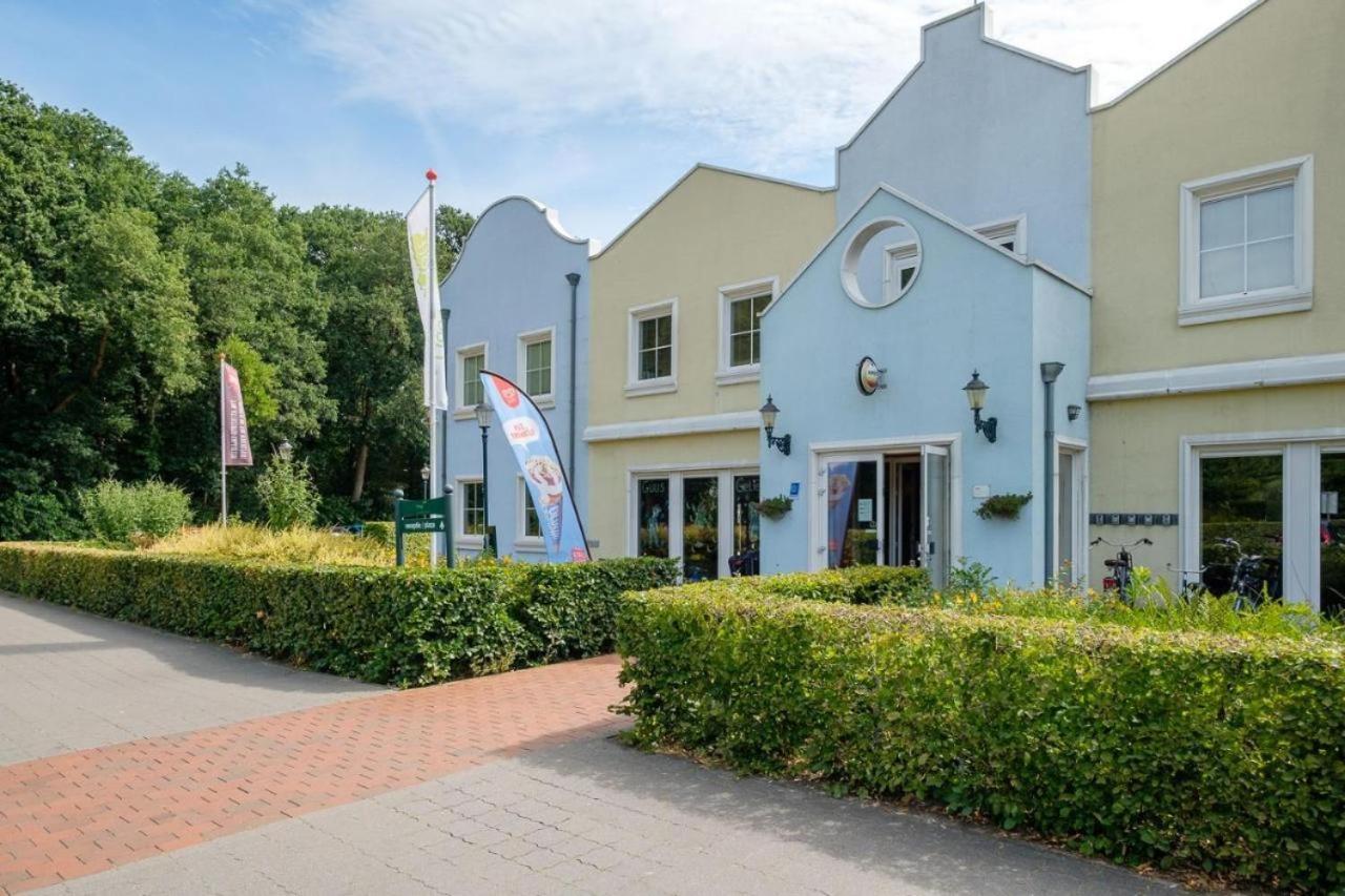 Het Familie Boshuisje - Vakantiewoning Op Prachtig Park Met Veel Faciliteiten Inc Ligbad Gramsbergen Extérieur photo