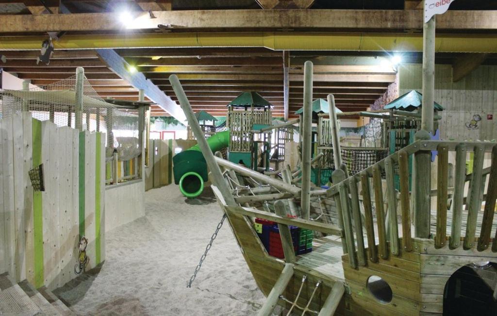Het Familie Boshuisje - Vakantiewoning Op Prachtig Park Met Veel Faciliteiten Inc Ligbad Gramsbergen Extérieur photo